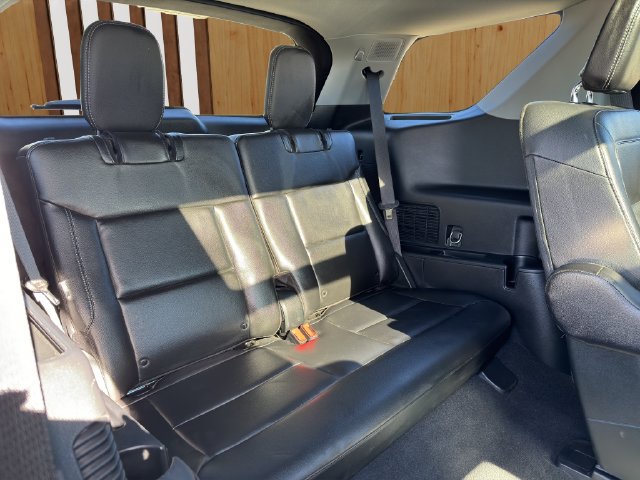 Used 2023 Ford Explorer Limited w/ Equipment Group 301A AWD/4WD image 24