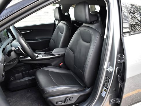 Used 2024 Kia EV6 Wind image 19