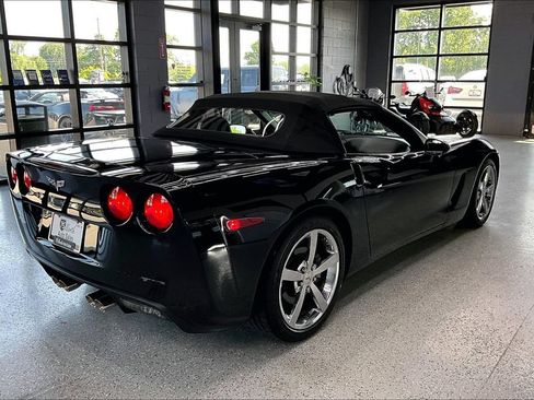 Used 2010 Chevrolet Corvette Convertible w/ Preferred Equipment Group RWD image 25