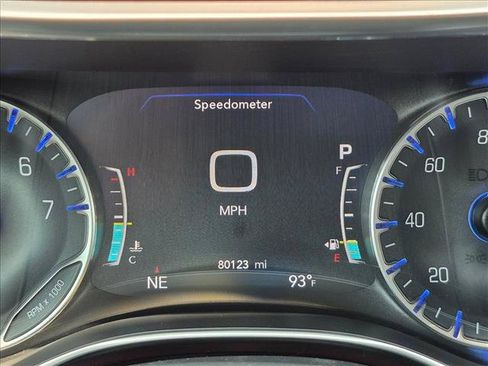 Used 2018 Chrysler Pacifica Limited w/ Advanced Safetytec Group FWD image 11