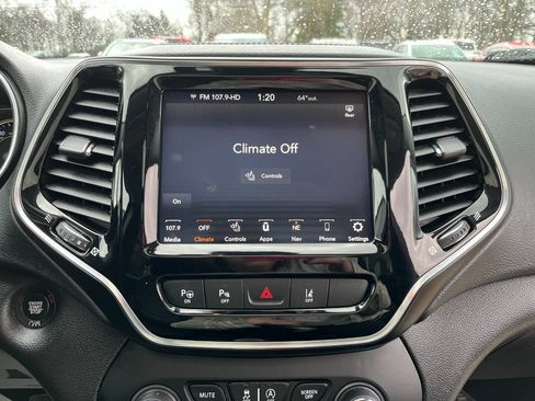 Used 2021 Jeep Cherokee Limited w/ Elite Package AWD/4WD image 15