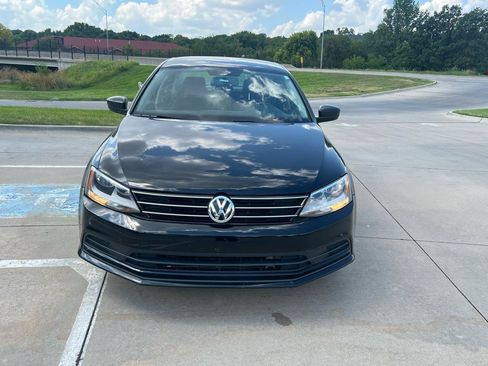 Used 2016 Volkswagen Jetta S FWD image 3