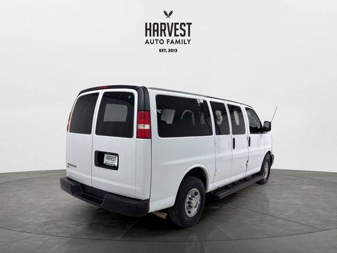 Used 2018 Chevrolet Express 2500 LS w/ Driver Convenience Package RWD image 6