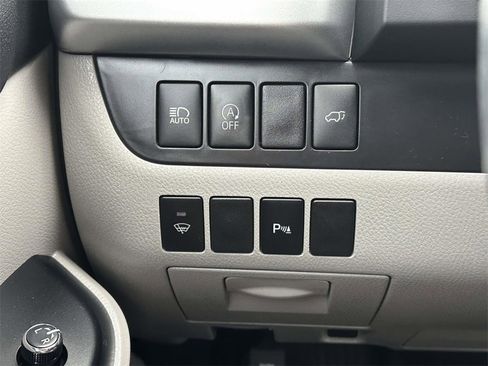 Used 2019 Toyota Highlander Limited image 23