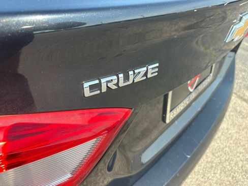 Used 2016 Chevrolet Cruze LT FWD image 39