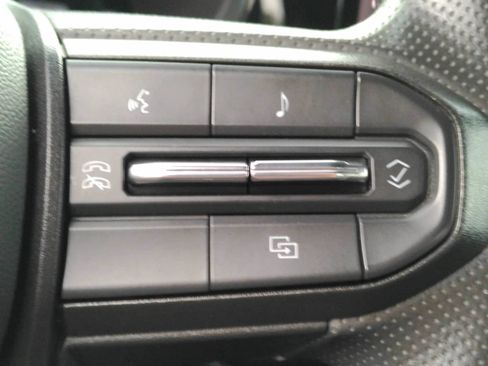 Used 2023 Chevrolet Colorado Trail Boss w/ Technology Package AWD/4WD image 24