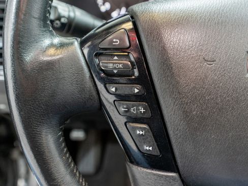 Used 2023 Nissan Armada SL w/ Midnight Edition Package image 29