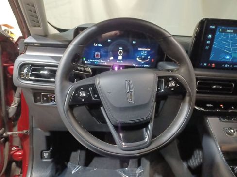 Used 2025 Lincoln Aviator AWD w/ Jet Appearance Package image 11