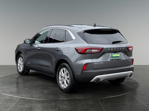 Used 2023 Ford Escape Active w/ Tech Pack #1 AWD/4WD image 8