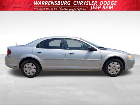 Used 2001 Dodge Stratus SE FWD image 2