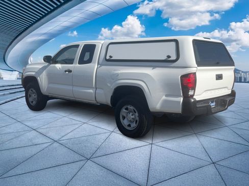 Used 2021 Toyota Tacoma SR image 5