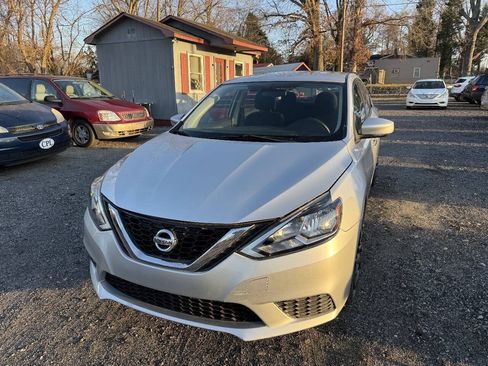 Used 2017 Nissan Sentra S FWD image 4