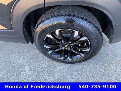 Used 2023 Chevrolet TrailBlazer LT AWD/4WD image 11