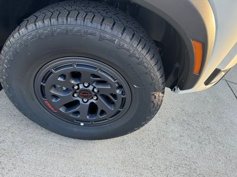 New 2025 Nissan Frontier PRO-4X image 3