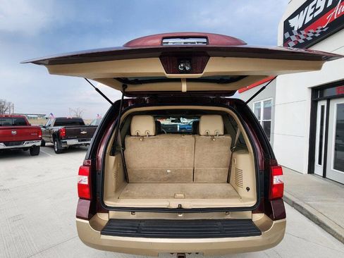 Used 2011 Ford Expedition XLT w/ 203A Rapid Spec Order Code AWD/4WD image 26