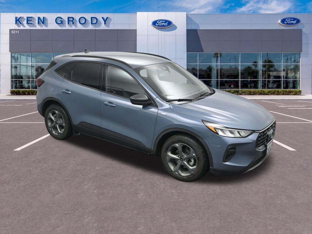 Used 2025 Ford Escape ST-Line w/ Equipment Group 301A FWD image 12
