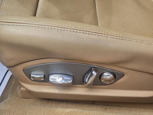 Used 2012 Porsche Panamera image 22