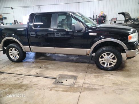 Used 2005 Ford F150 Lariat image 9