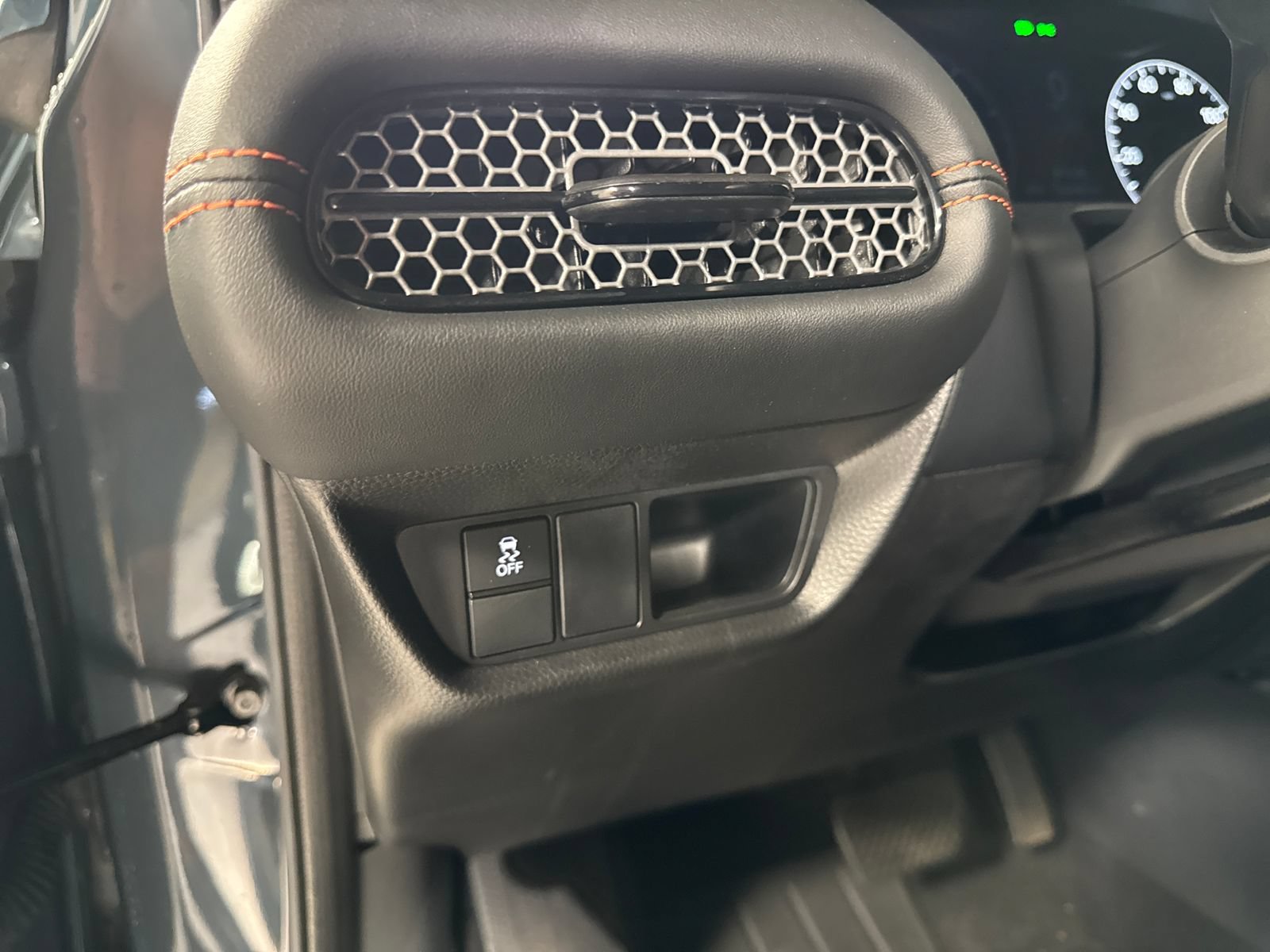 Certified 2024 Honda HR-V Sport image 14