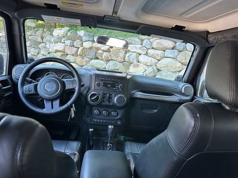Used 2012 Jeep Wrangler Unlimited Sport w/ PWR Convenience Group AWD/4WD image 19