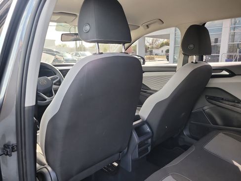 Used 2022 Volkswagen Taos S image 13