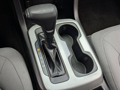 Used 2016 Chevrolet Colorado LT w/ LT Convenience Package image 12