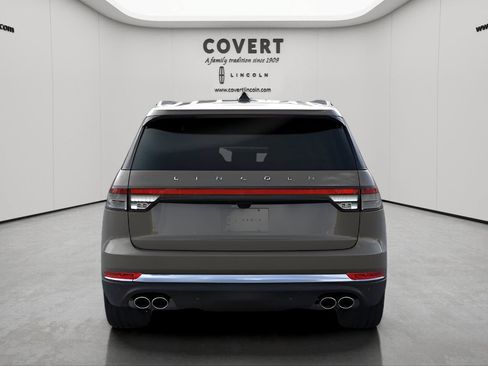 New 2026 Lincoln Aviator 2WD image 5