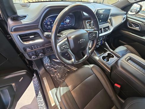 Used 2022 Chevrolet Tahoe Z71 w/ Luxury Package AWD/4WD image 10