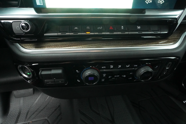 Used 2026 Chevrolet Silverado 1500 RST w/ RST Select Package AWD/4WD image 20