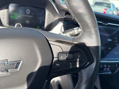 Used 2023 Chevrolet Bolt EUV Premier w/ Super Cruise Package image 17
