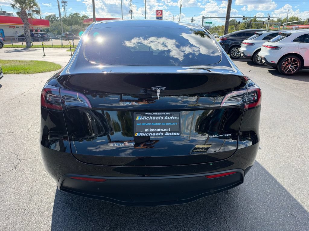 Used 2022 Tesla Model Y Long Range AWD/4WD image 6