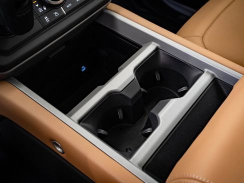 New 2026 Land Rover Defender 130 V8 image 31