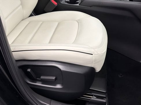 Certified 2025 MAZDA CX-5 AWD 2.5 S w/ Preferred Package image 12