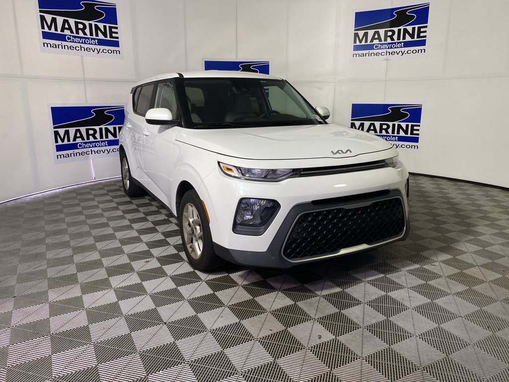 Used 2022 Kia Soul LX w/ Technology Package FWD image 1