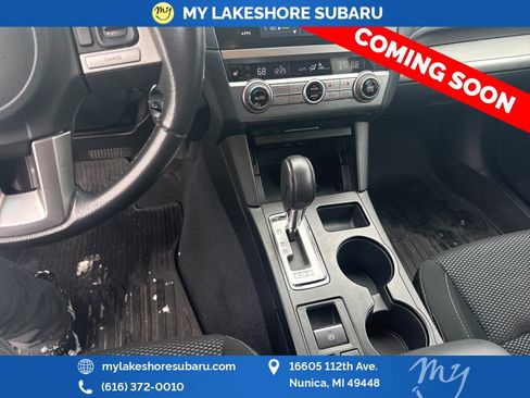 Used 2017 Subaru Outback 2.5i Premium image 6