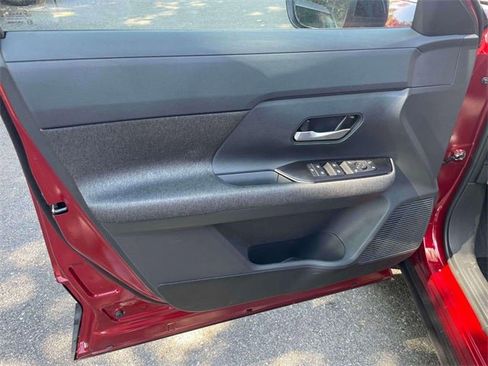 New 2025 Nissan Kicks SV w/ SV Premium Package image 15