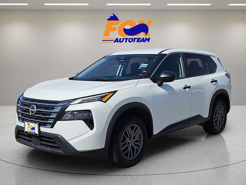 Used 2024 Nissan Rogue S FWD image 1