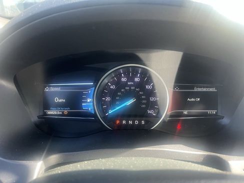 Used 2018 Ford Explorer XLT w/ Equipment Group 201A image 20