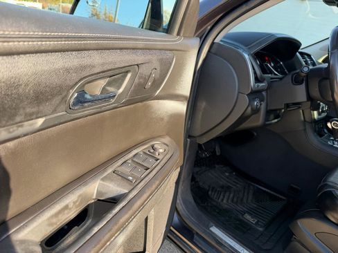 Used 2014 GMC Acadia SLT AWD/4WD image 11