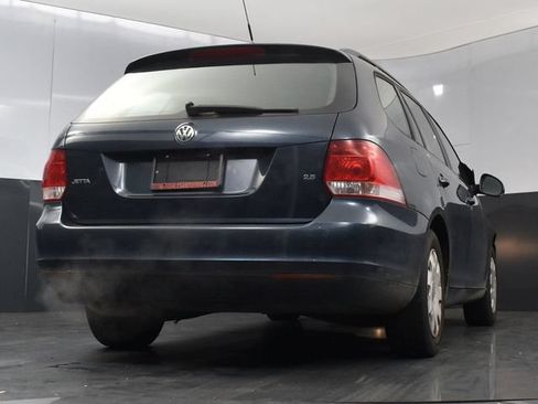Used 2009 Volkswagen Jetta S FWD image 21