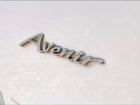 Used 2021 Buick Enclave Avenir w/ Avenir Technology Package AWD/4WD image 9