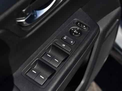 Used 2025 Honda CR-V Sport-L image 8