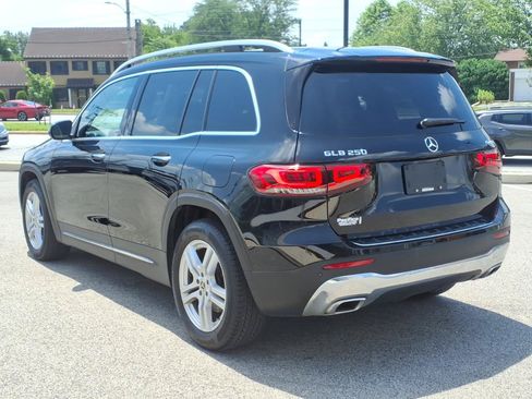 Used 2023 Mercedes-Benz GLB 250 4MATIC image 6