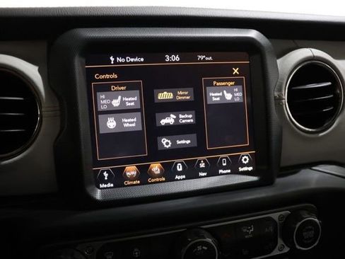 Used 2023 Jeep Wrangler Unlimited Sahara AWD/4WD image 26