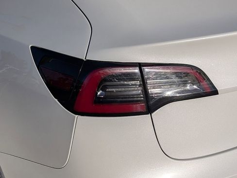 Used 2019 Tesla Model 3 Long Range image 11