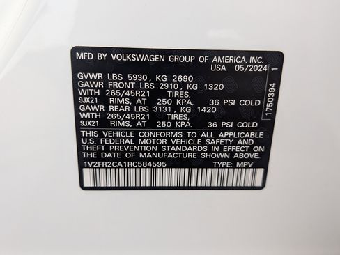 Used 2024 Volkswagen Atlas SEL Premium R-Line AWD/4WD image 39