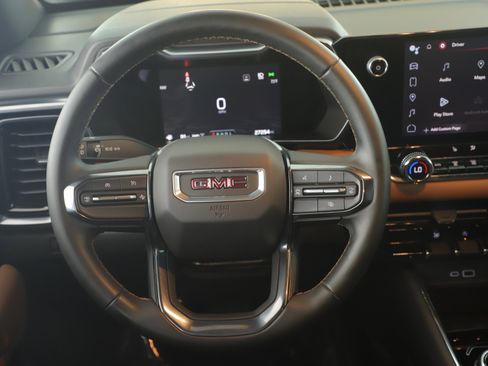 Used 2023 GMC Canyon AT4 w/ Technology Package image 18