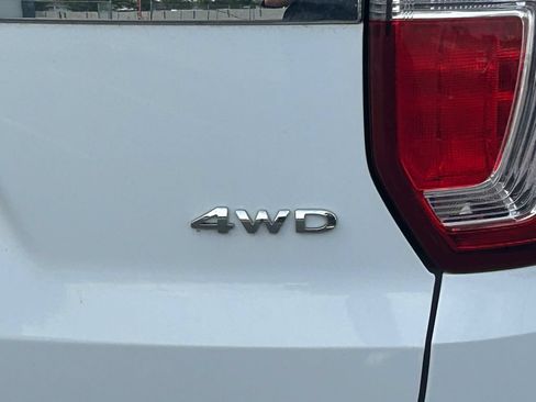 Used 2018 Ford Explorer 4WD image 4