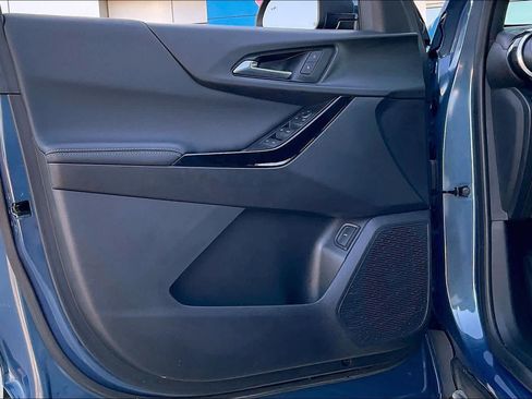 Certified 2025 Chevrolet Equinox LT w/ Convenience Package II image 19