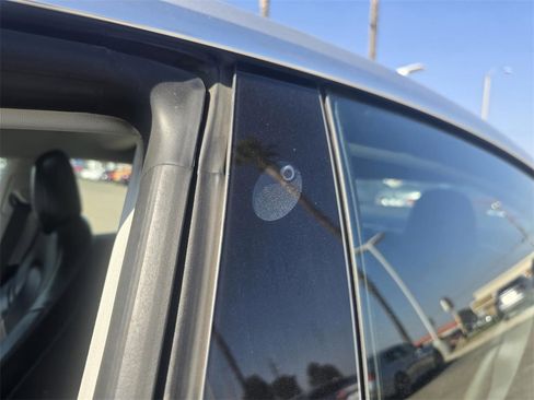 Used 2018 Tesla Model 3 Long Range image 26